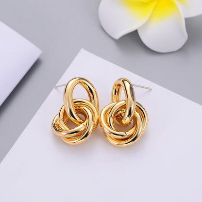 Aurelia knot stud earrings size reference