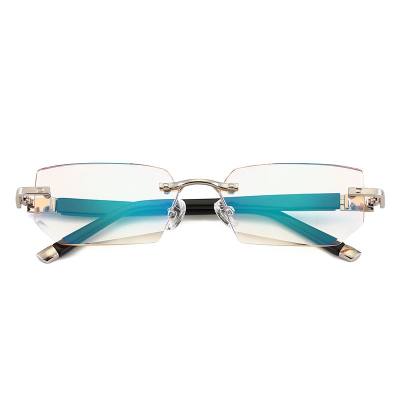 Diamond-cut glasses main view