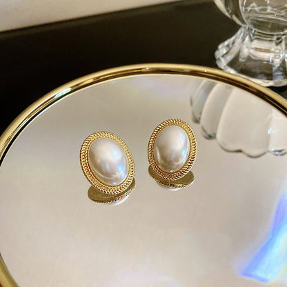 Radiance pearl stud earrings size reference