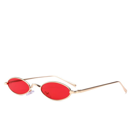 Women's sunglasses lifestyle
