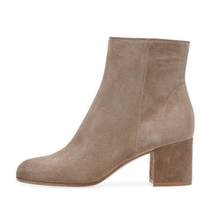 Women's chunky heel shoes side view