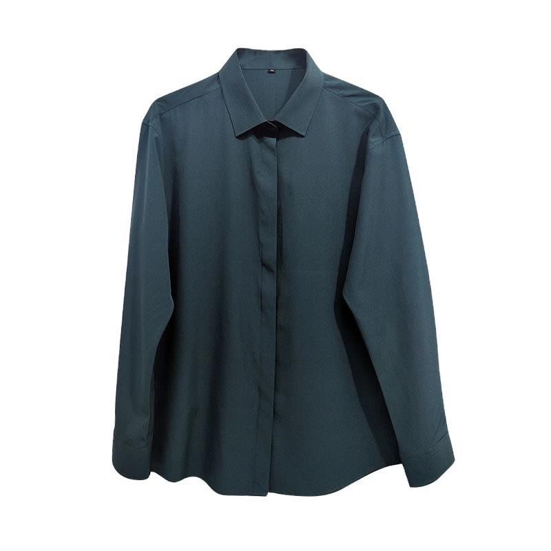 Men's retro drape white shirt collar detail