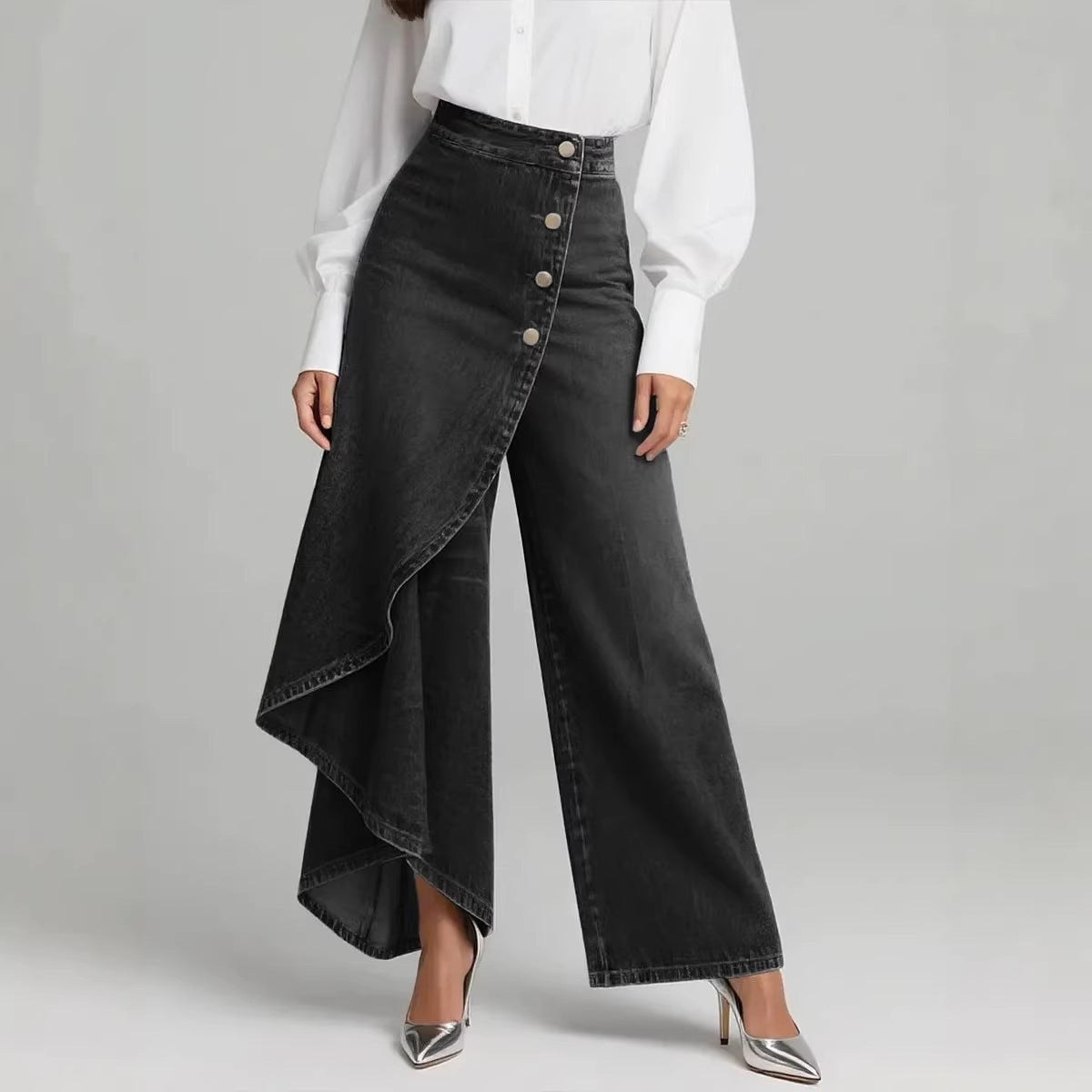 Ruffled button straight pants side view