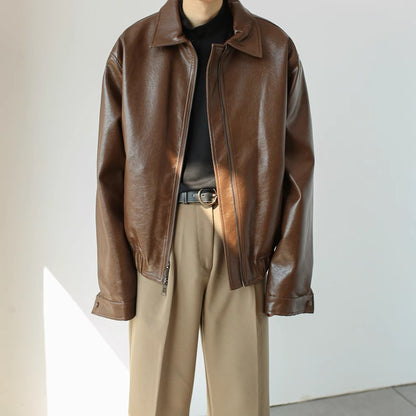Retro short leather coat collar detail