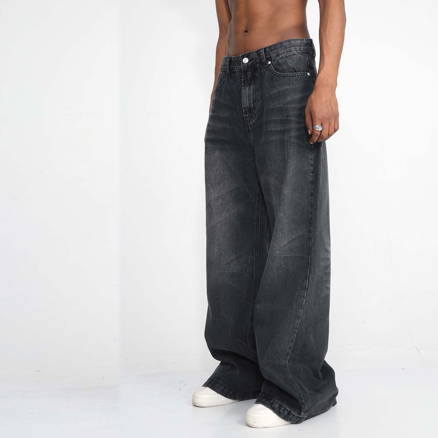 Women's Korean denim trousers full length model