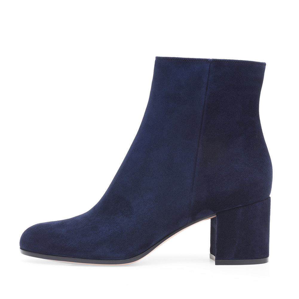 Women's chunky heel shoes sole view