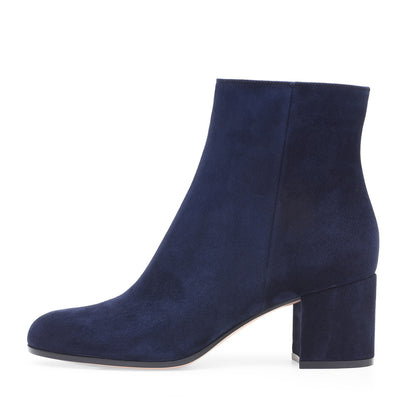 Women's chunky heel shoes sole view