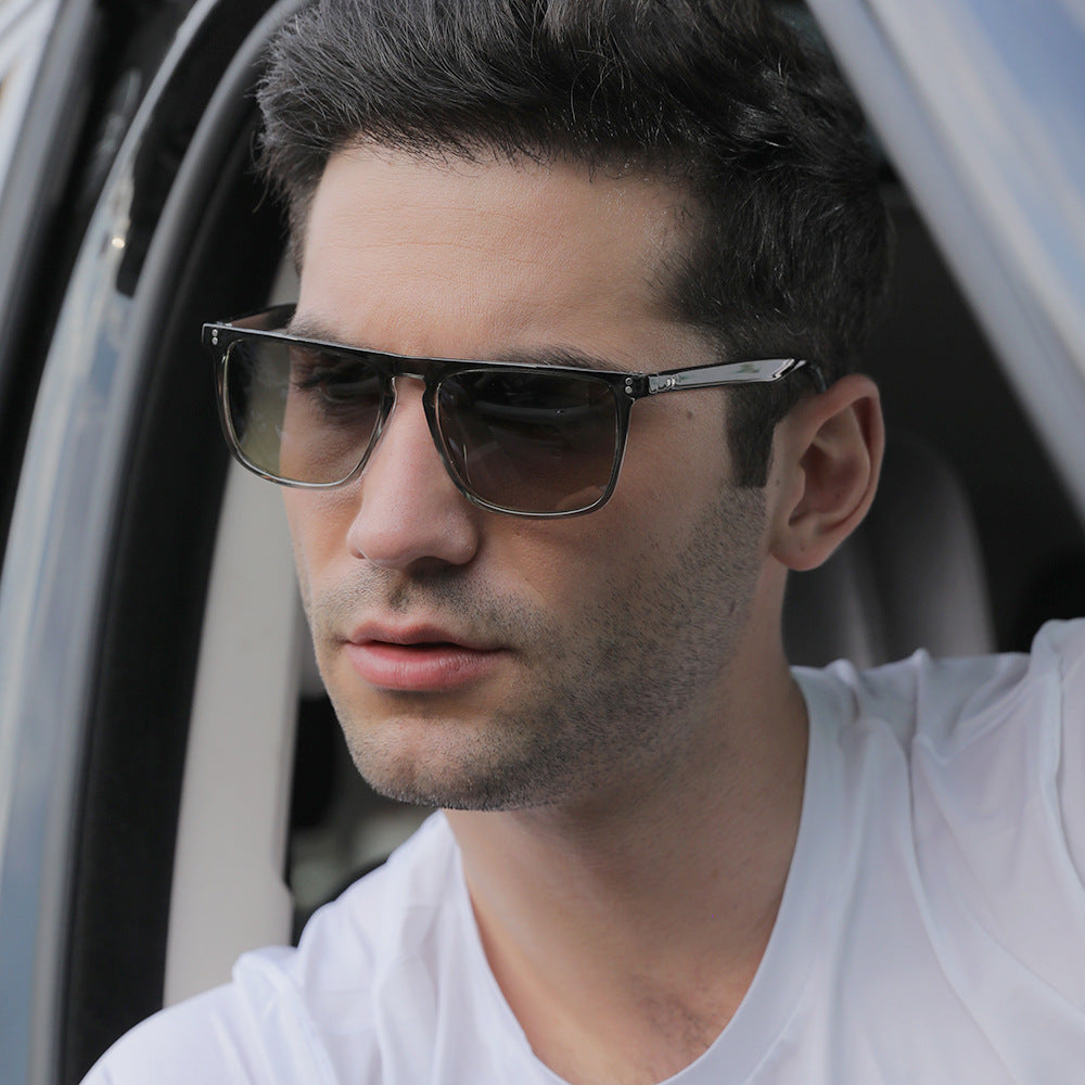 Polarized sunglasses side view