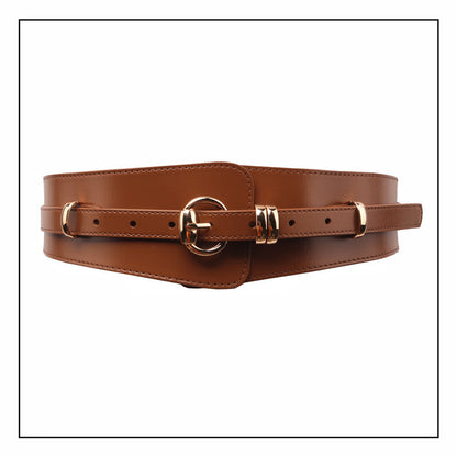Fall winter fashion waist belt buckle detail