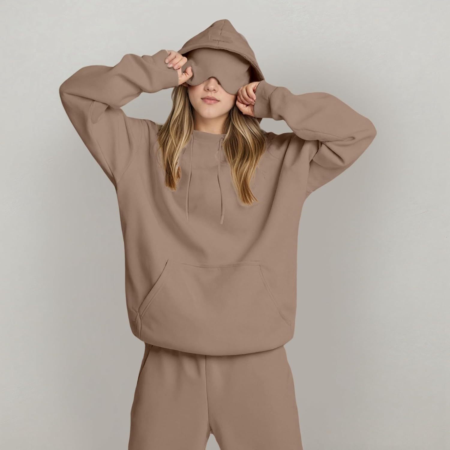 Solid hooded top lifestyle