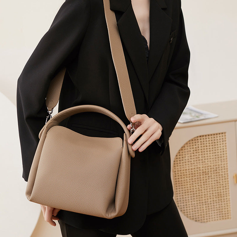 Classy Lady handbag back view