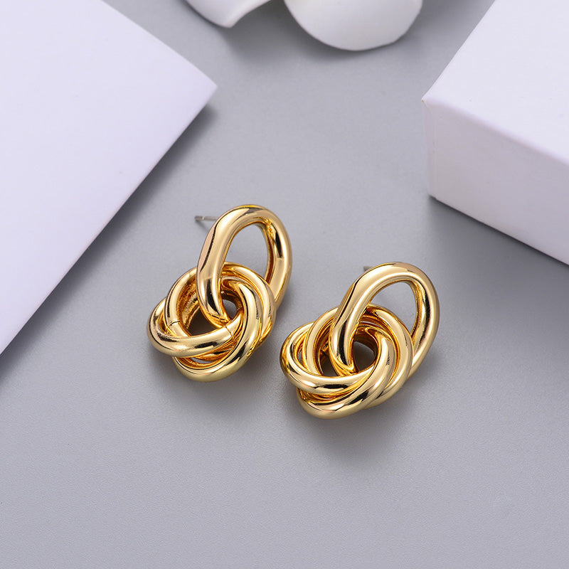Aurelia knot stud earrings knot close-up