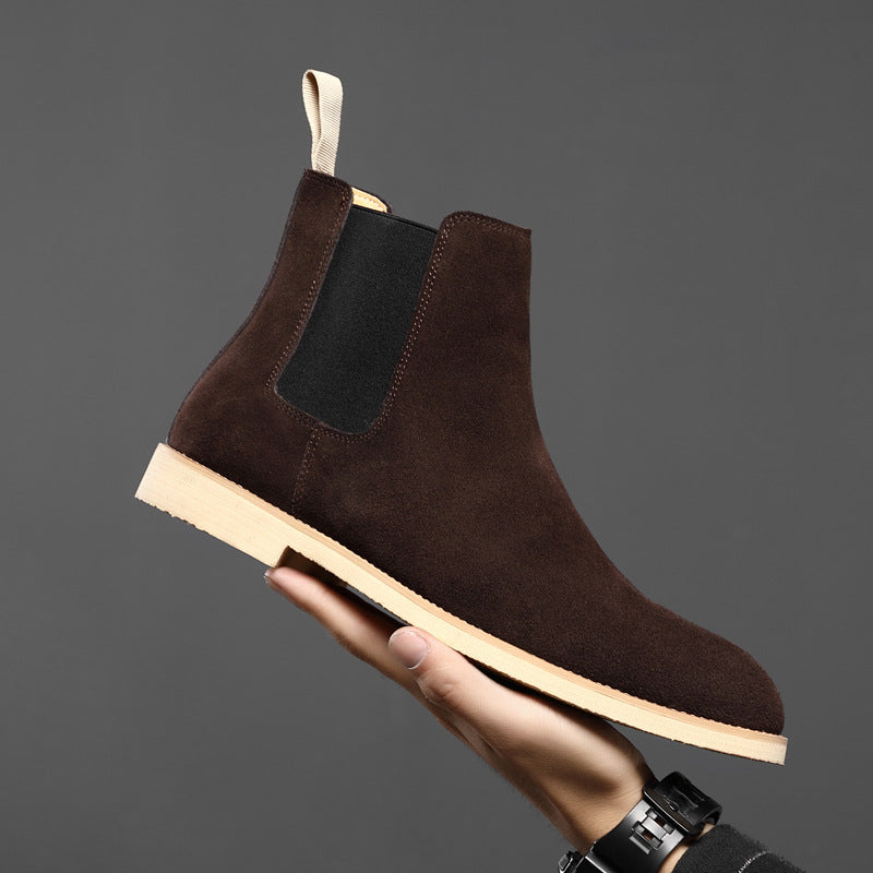 Men's nubuck pointed-toe ankle boots toe detail