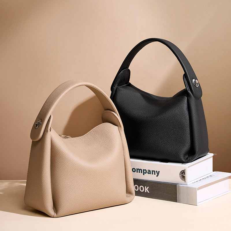 Classy Lady handbag strap close-up