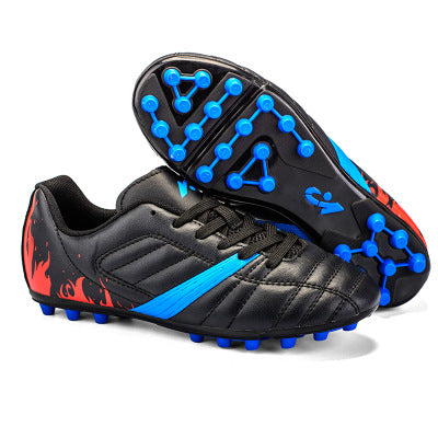 Non-slip football boots main view