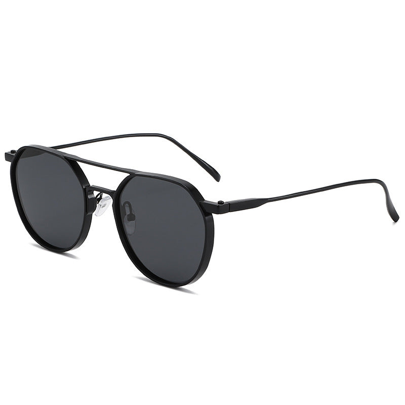 Polarized retro shades lens detail