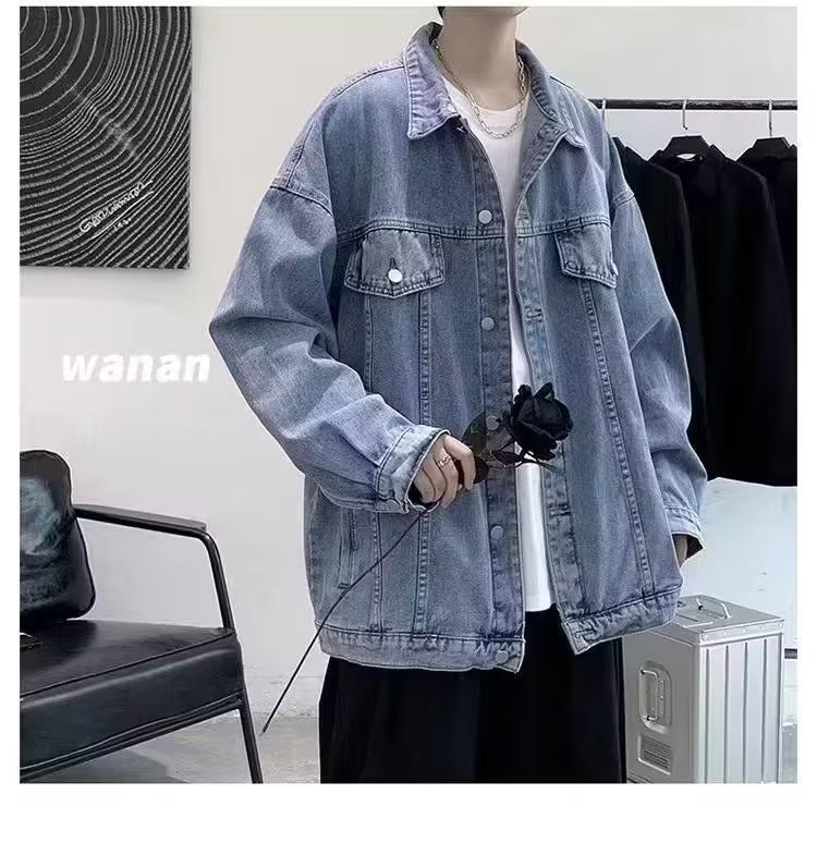 Men's loose fit denim jacket full length model