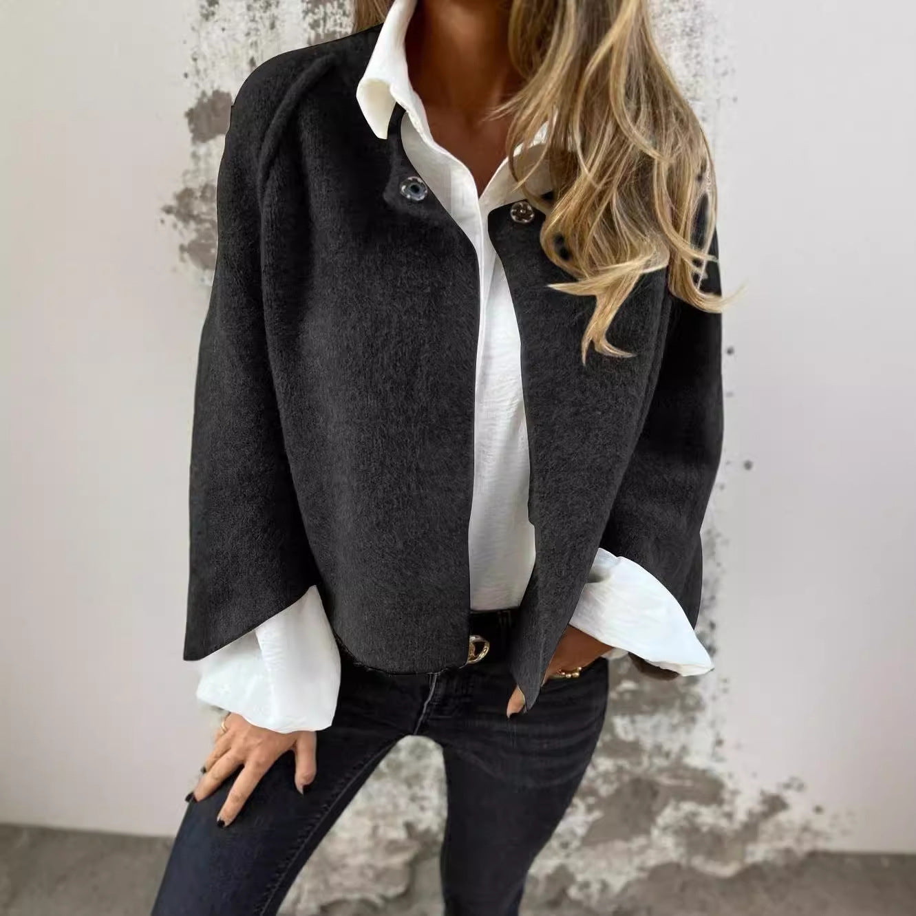 Batwing cropped knit cardigan sleeve detail