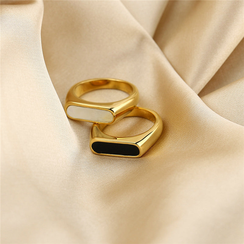 Obsidian black ring on finger lifestyle