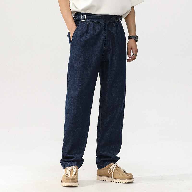 Women's high waist straight jeans lifestyle styled