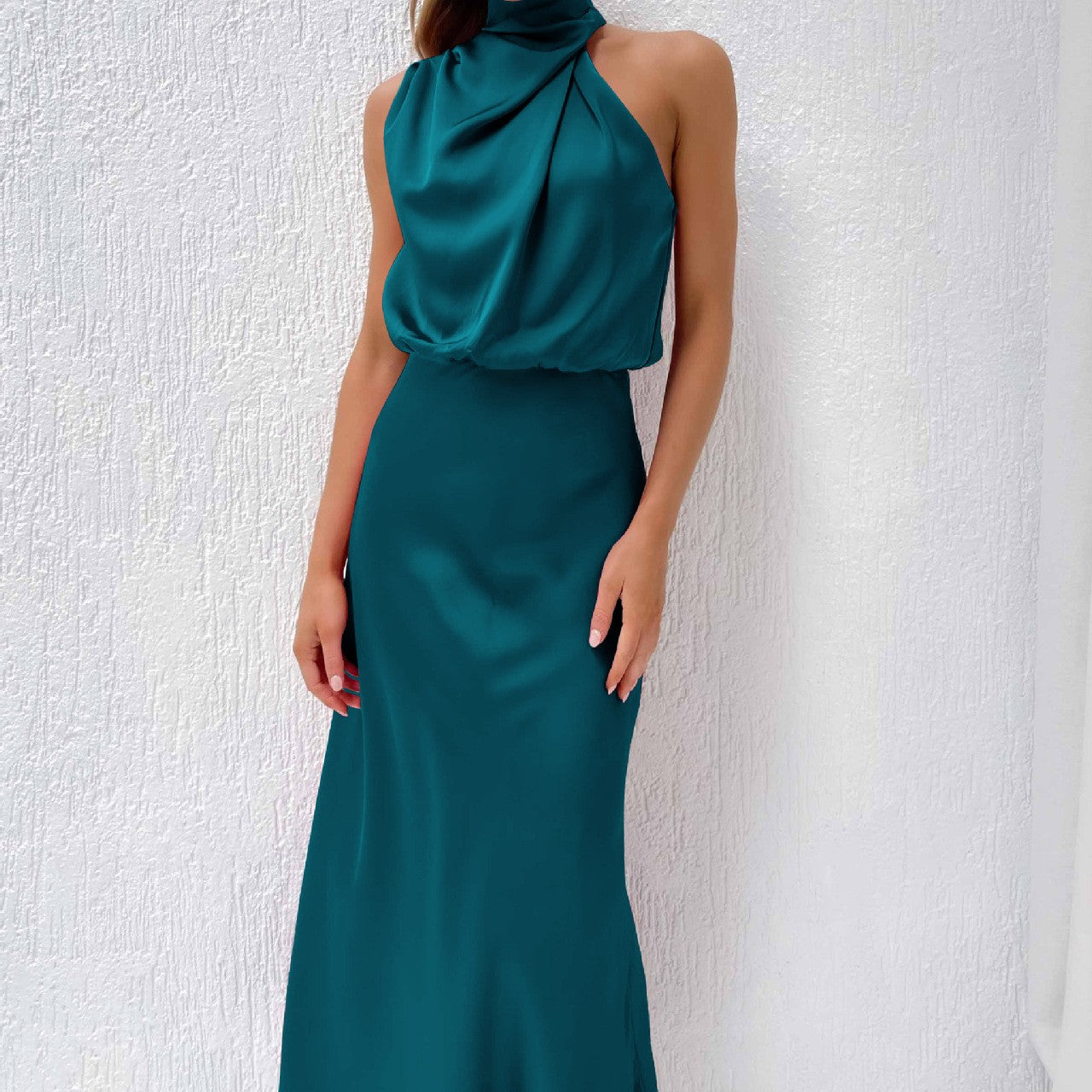 Elegant Sleeveless Summer Dress