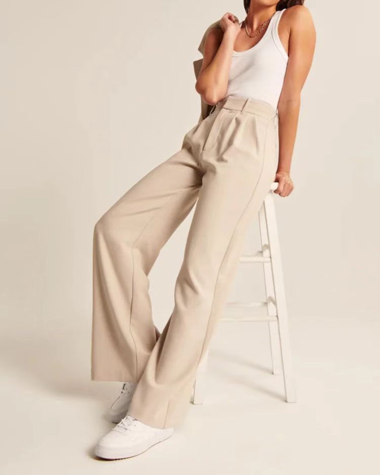 Serena wide-leg trousers close-up detail