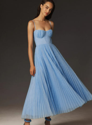 Backless sling slim dress lifestyle