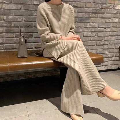 2-piece premium loungewear top detail