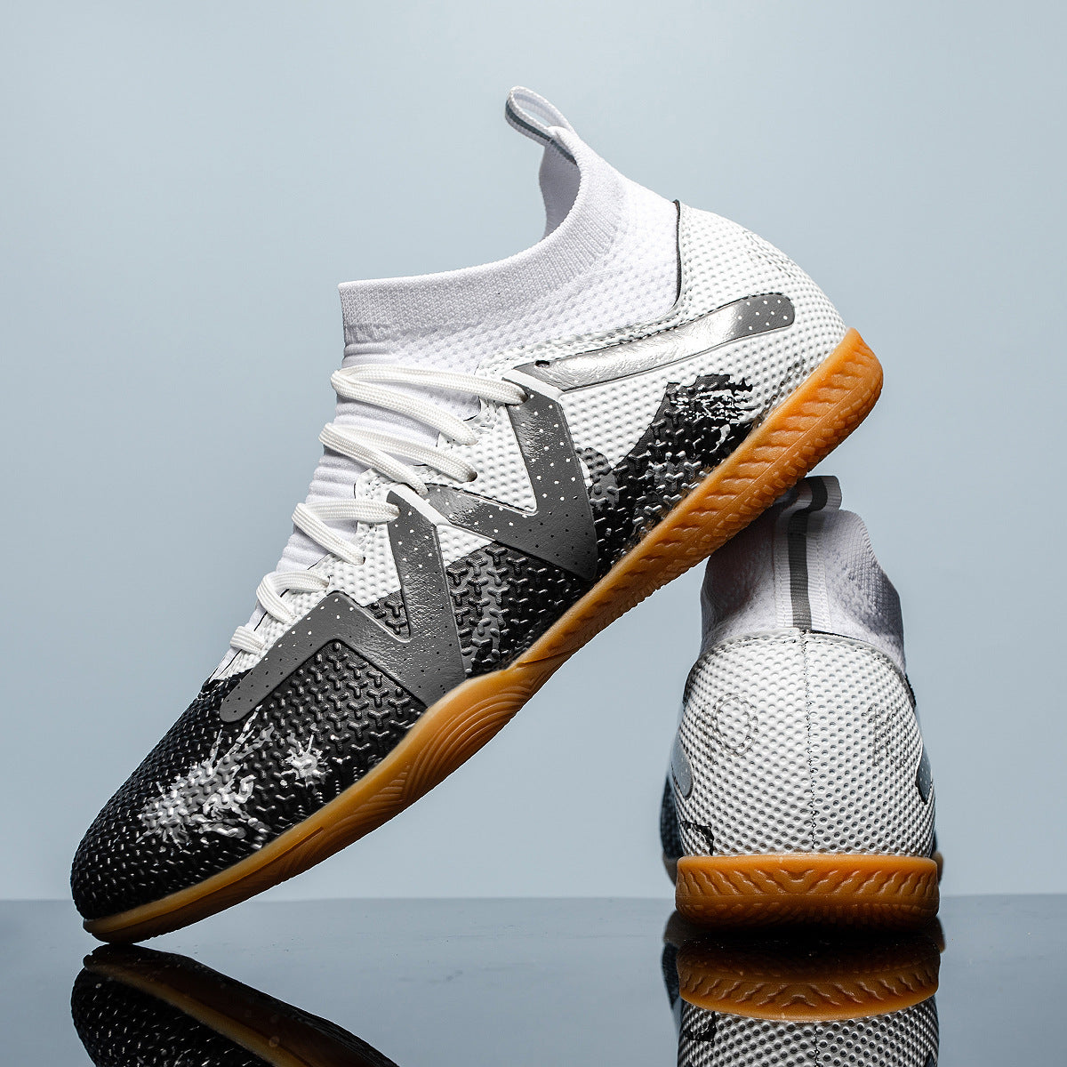 Flat football training shoes lifestyle