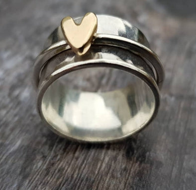 Peach heart decompression ring heart detail