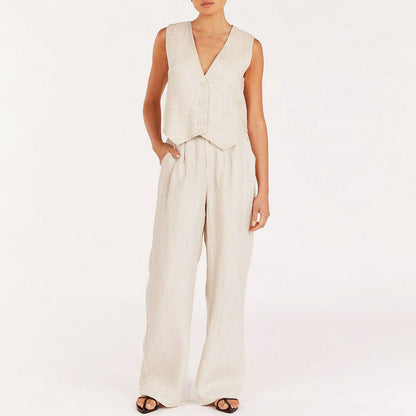 Classy lady linen two-piece set side view