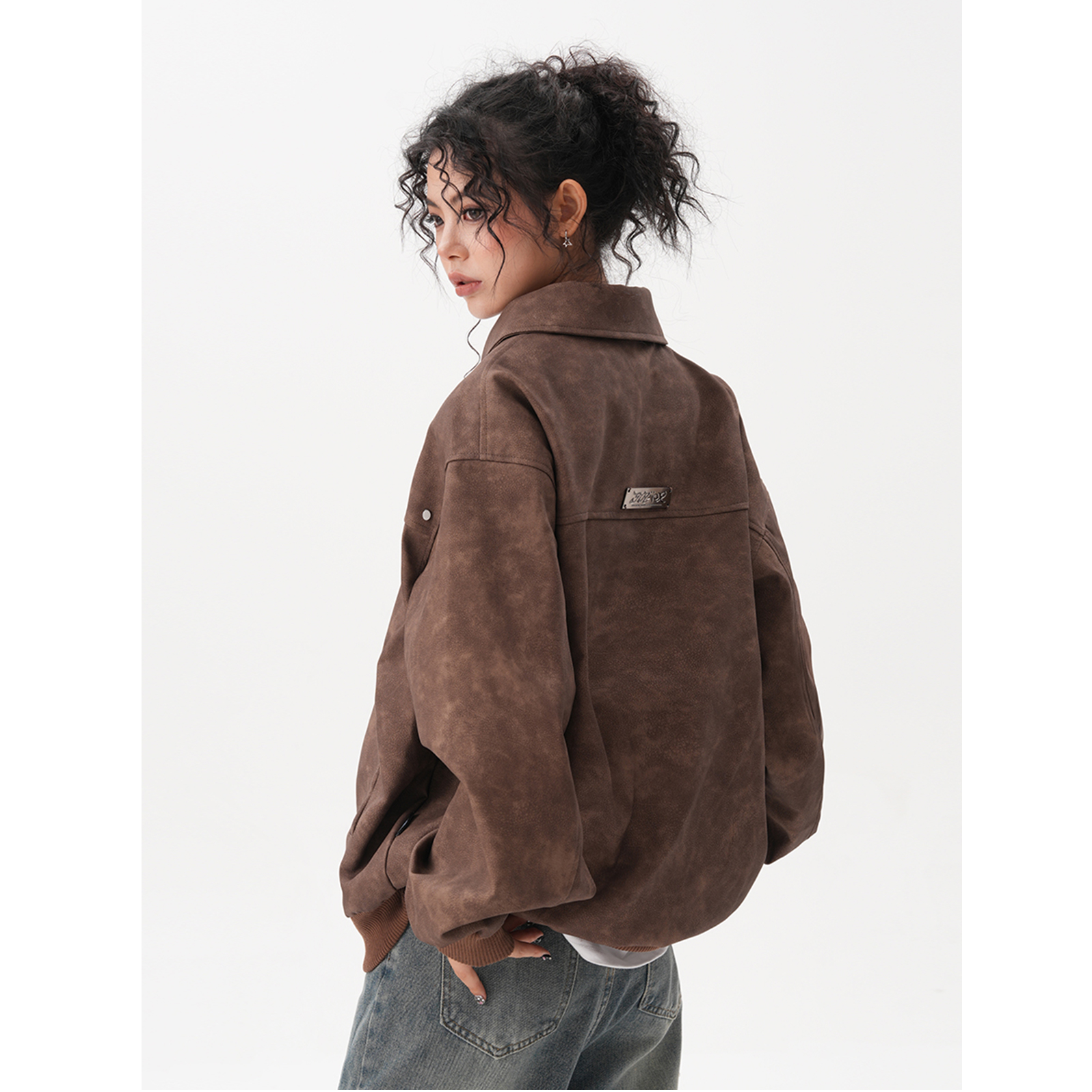 Retro brown Maillard jacket lifestyle