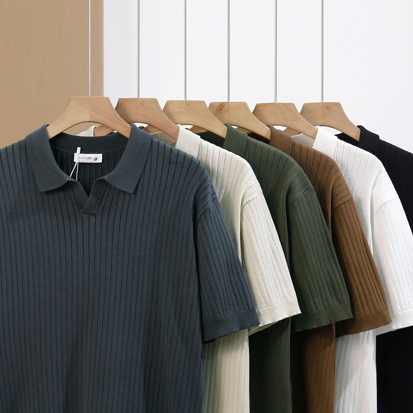 Premium ribbed polo collar detail